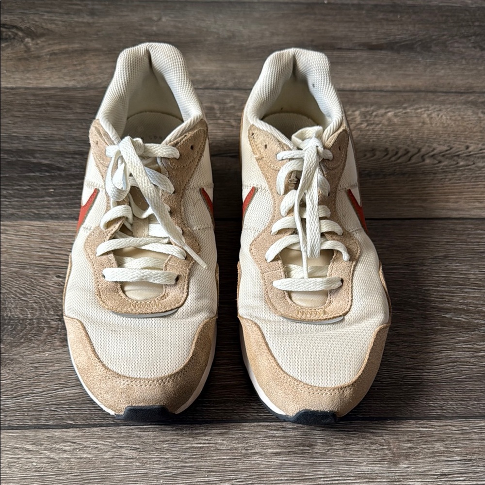 Nike Women's Sneakers - Cream and Red